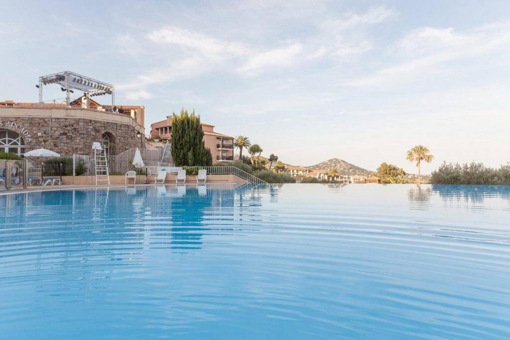 Dans Un Cadre D'Exception, Vue Mer Panoramique A Agay Cote D'Azur, Village Vacances Cap Esterel, T2 Avec Jardin, Golf, Climatisation, Wifi, 5 Piscines Saint-Raphaël Dış mekan fotoğraf